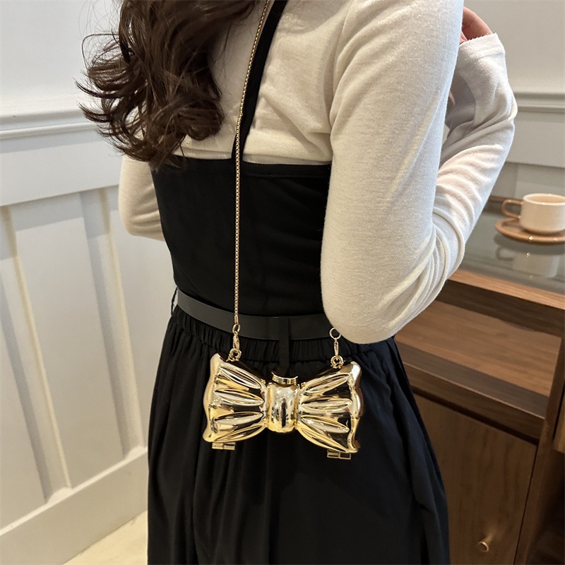 Tas Clutch Mini Bentuk Pita Lo - Luxury Bags Gold ulasan dan harga